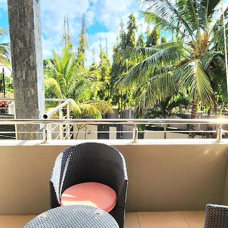 Number 7, 2Nd Floor, Pebble Bay Apartments With Garden View Grand Baie Extérieur photo