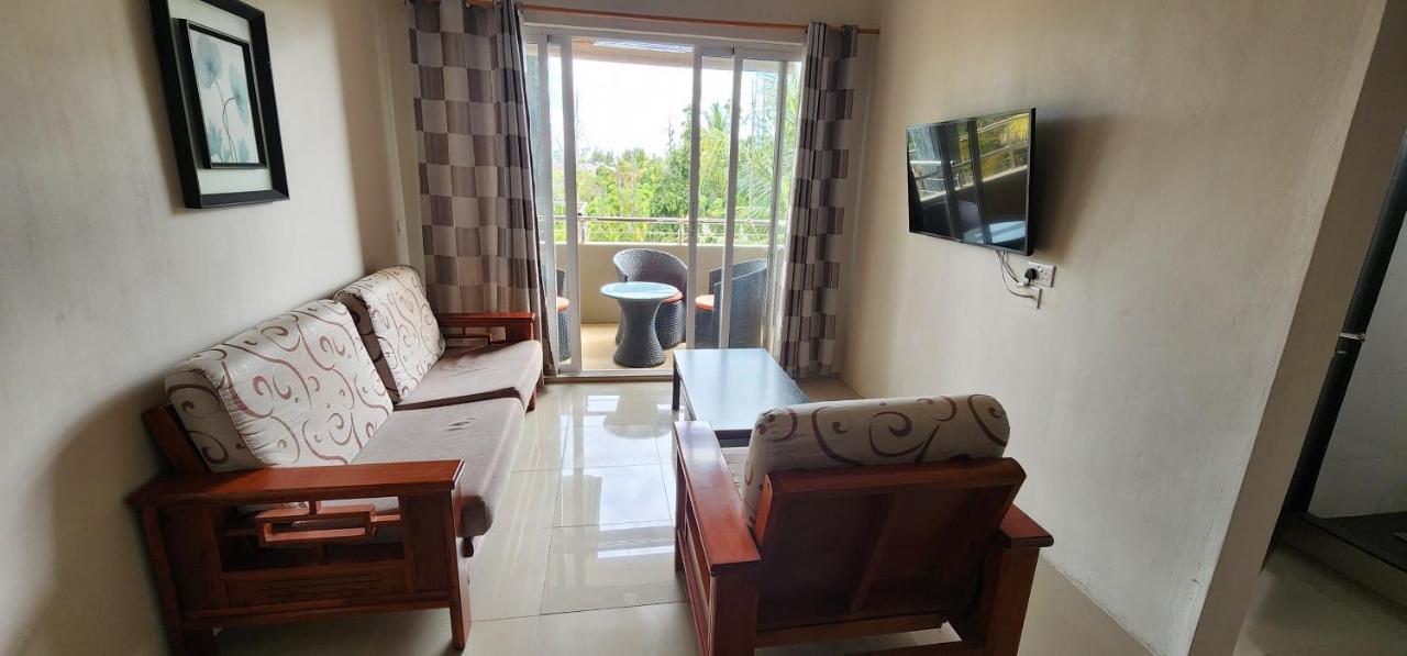 Number 7, 2Nd Floor, Pebble Bay Apartments With Garden View Grand Baie Extérieur photo