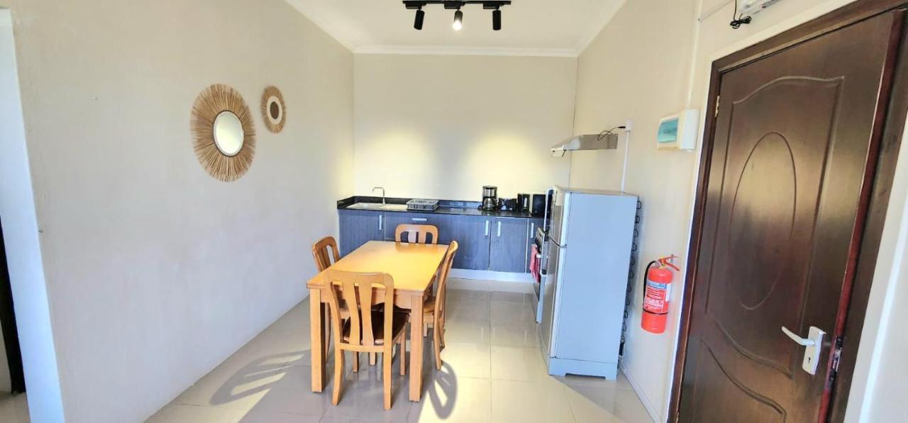 Number 7, 2Nd Floor, Pebble Bay Apartments With Garden View Grand Baie Extérieur photo